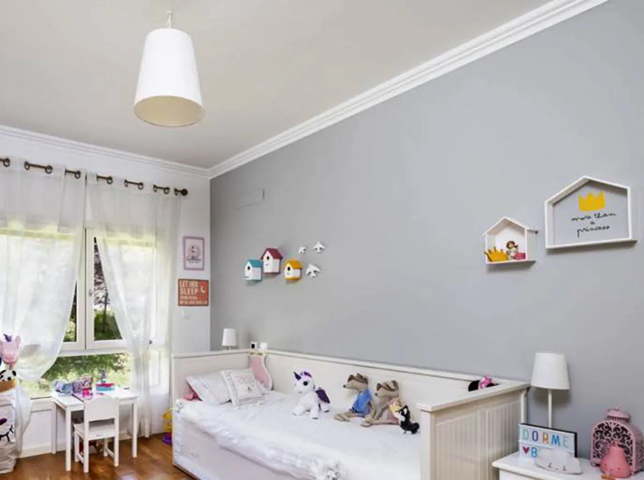 Perfil modelo UPSOLU UP23 de Roda Tetos em poliestireno, aplicado com cola, resistente à humidade, para Teto ou Parede